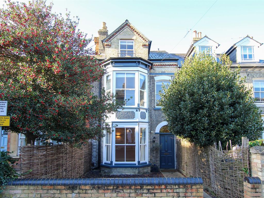 4 bed town house to rent in Panton Street, Cambridge CB2, £3,570 pcm