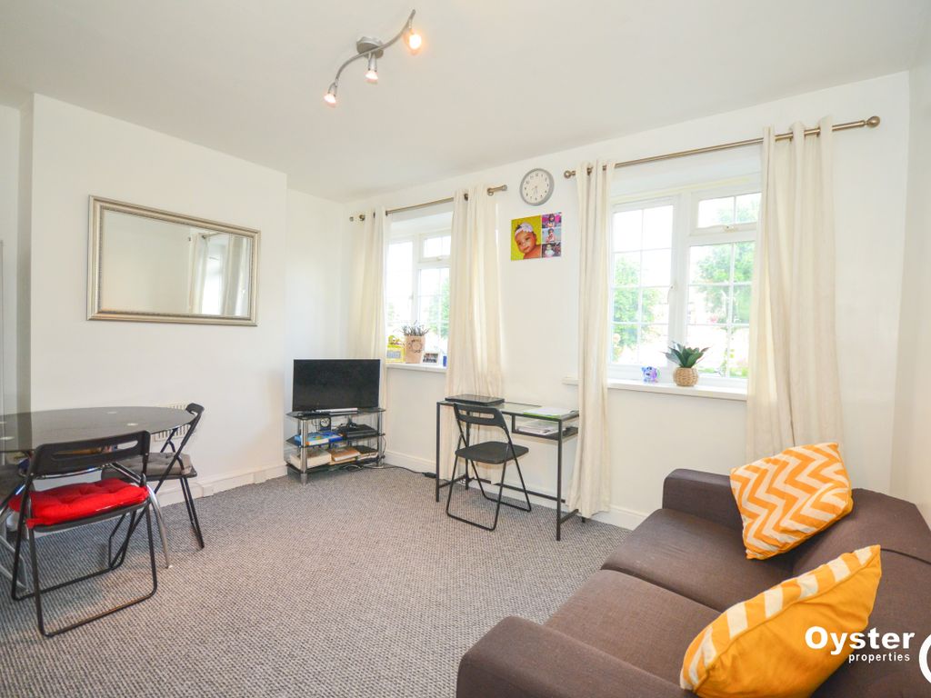 Arnos Grove Court, Palmers Road, Arnos Grove, London N11  