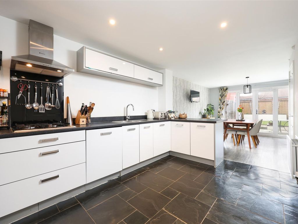 3 bed town house for sale in St. Lucia Crescent, Bristol BS7 Zoopla