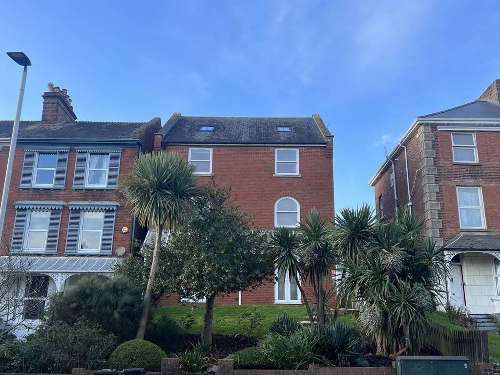2 bed flat to rent in Old Tiverton Road, Exeter EX4, £1,000 pcm Zoopla