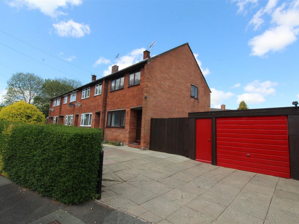 3 bed end terrace house for sale in Western Avenue, Whittington