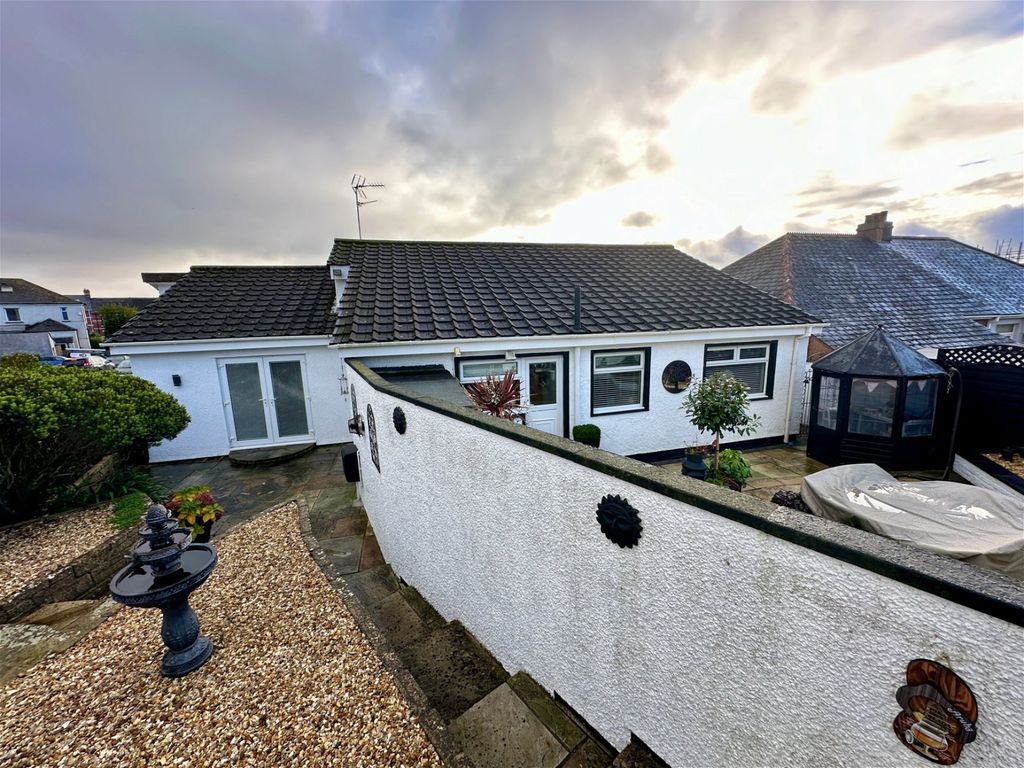 4 bed bungalow for sale in Waverley Road, Plymouth PL5, £415,000 Zoopla