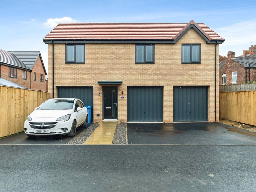2 bed detached house for sale in Clyde Street, Hull HU3, £140,000 Zoopla