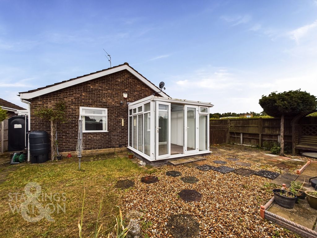 3 bed detached bungalow for sale in Hamilton Way, Ditchingham, Bungay