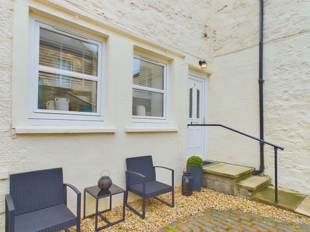 2 bed flat for sale in Apartments, Lesmahagow ML11, £80,000