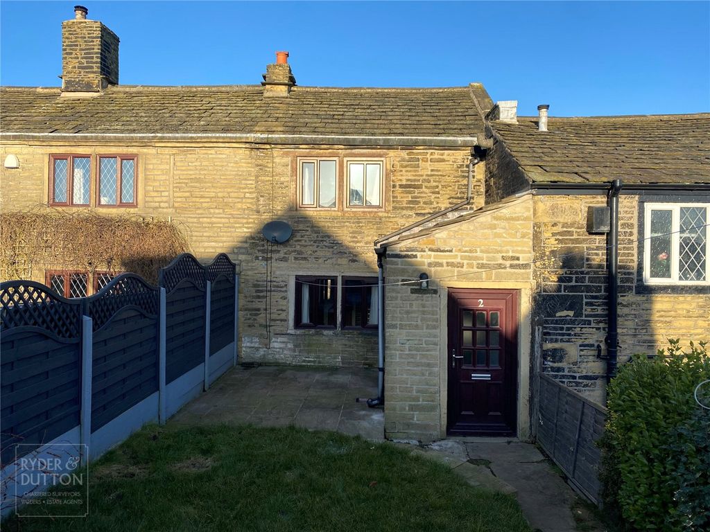 1 bed terraced house to rent in Howgate Hill, Southowram, Halifax, West