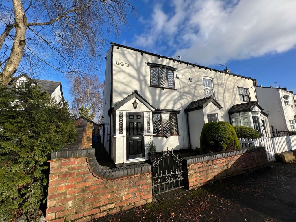 2 bed end terrace house for sale in Roe Green, Worsley M28, £325,000