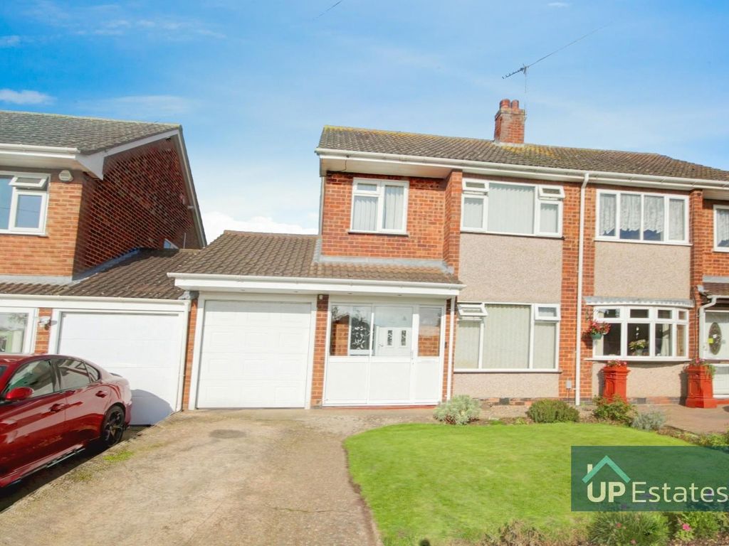 3 bed semidetached house for sale in Benn Road, Bulkington, Bedworth