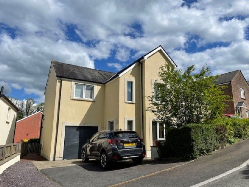 4 bed detached house for sale in 17 Parc Pencrug, Llandeilo