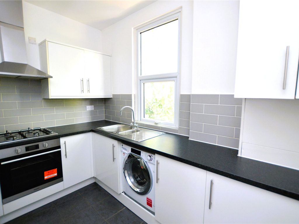 2 bed flat to rent in Boswell Road, Thornton Heath CR7, £1,500 pcm Zoopla