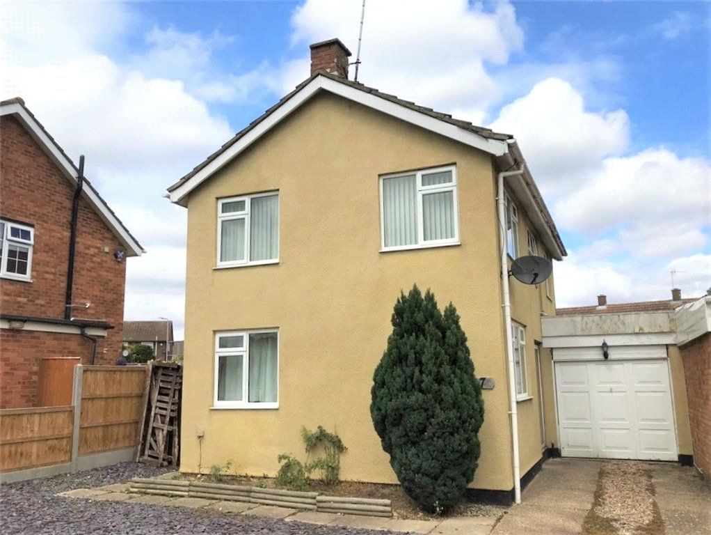 3 bed detached house for sale in Bramber Close, Bletchley, Milton