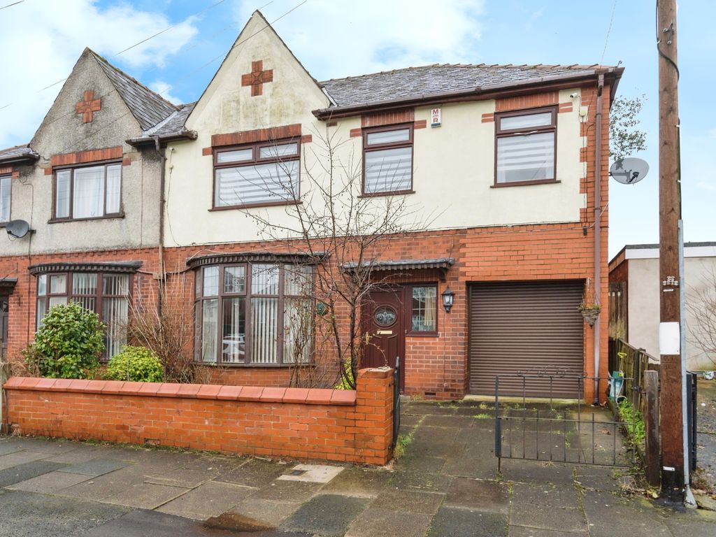 4 bed semidetached house for sale in Turner Bridge Road, Bolton