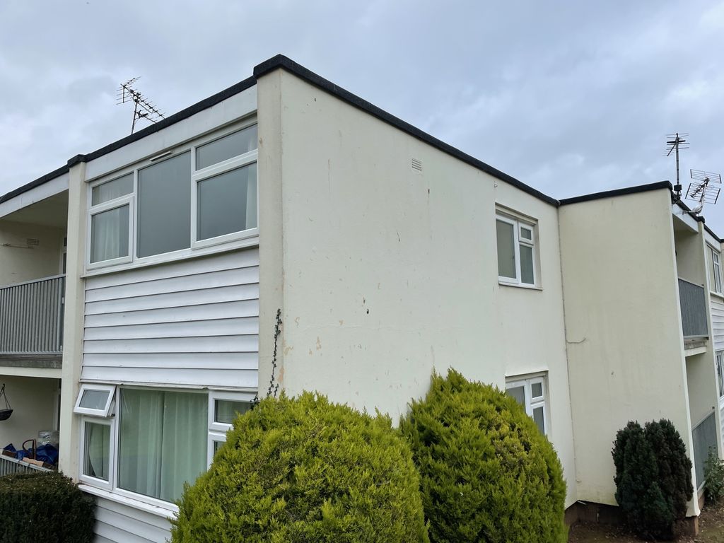 2 bed flat to rent in Devon View, Warren Road, Dawlish Warren, Dawlish