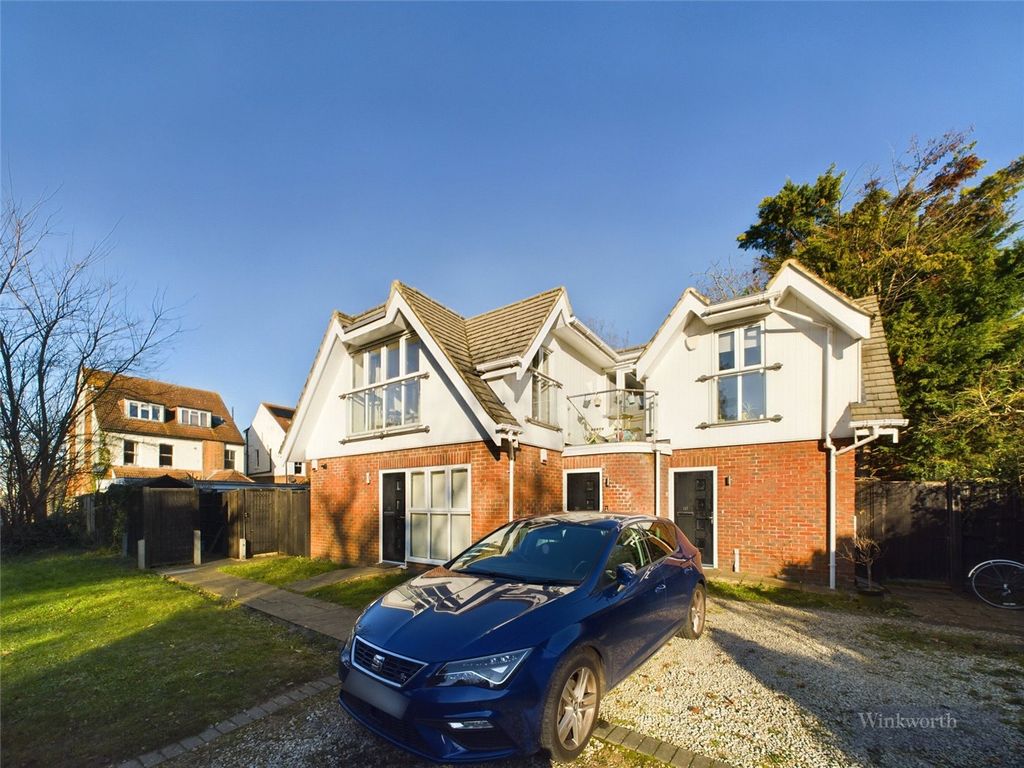 2 bed flat for sale in Windmill Lane, Long Ditton, Surbiton, Surrey