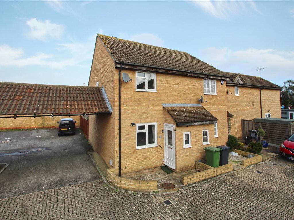 2 bed end terrace house for sale in Jacksons Drive, Cheshunt, Waltham
