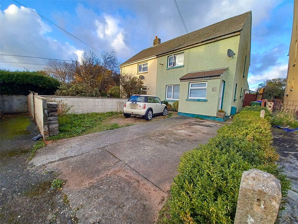 3 bed semidetached house for sale in Alban Crescent, Waterston