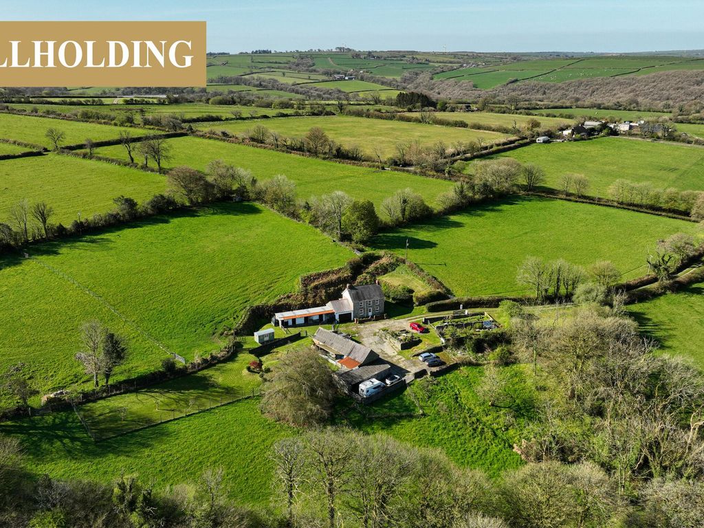 5 bed detached house for sale in Glyncoch, Tanglwst, Capel Iwan