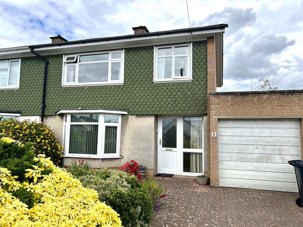 3 bed semidetached house for sale in Castle View, Tutshill, Chepstow