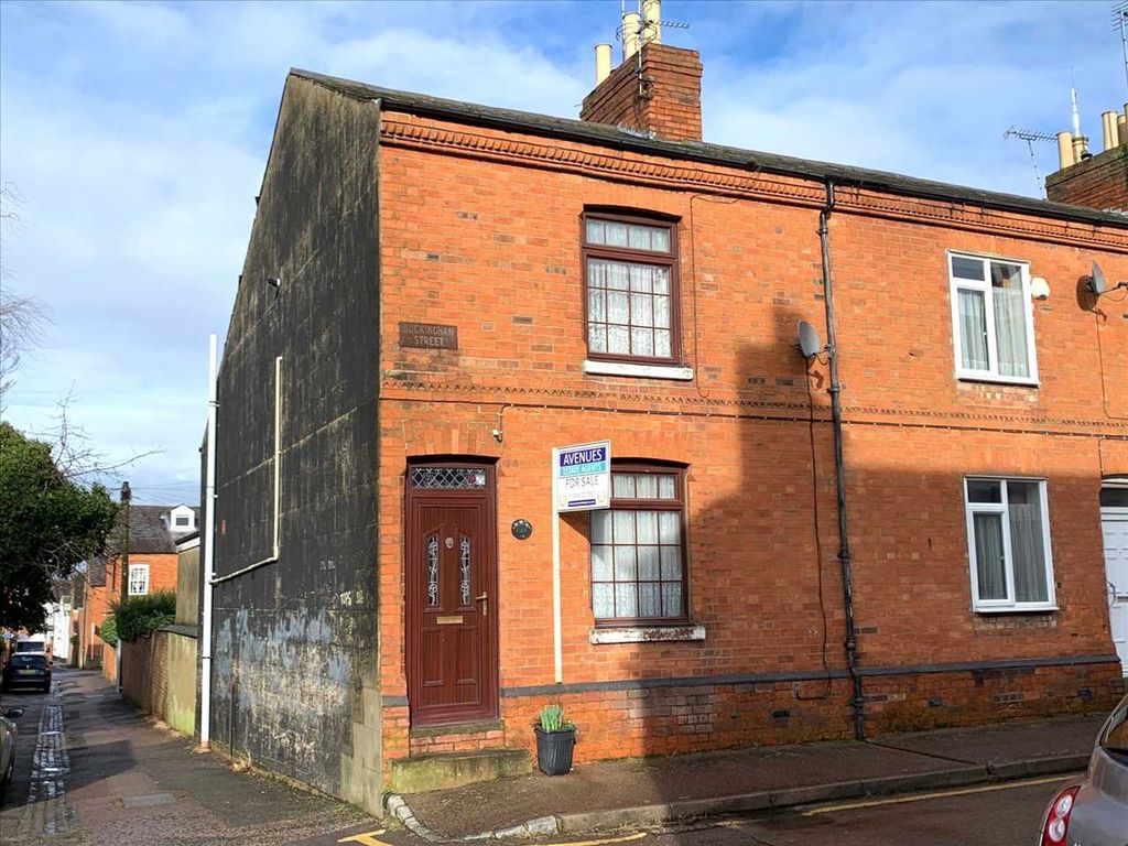 3 bed end terrace house for sale in Buckingham Street, Wolverton