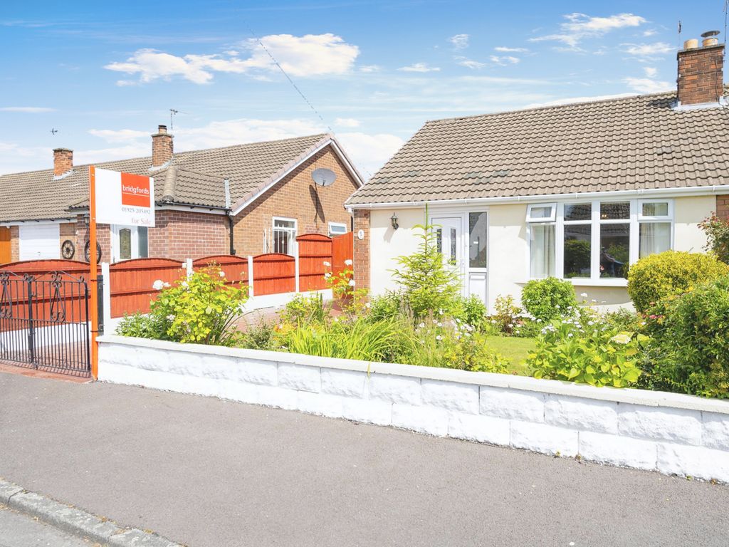 2 bed bungalow for sale in Paignton Close, Penketh, Warrington