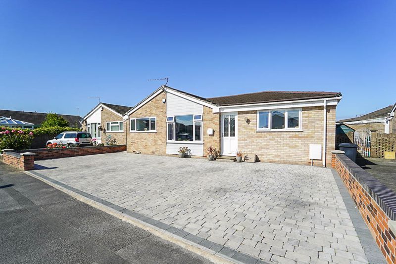 3 bed detached bungalow for sale in Crescent, WestonSuperMare
