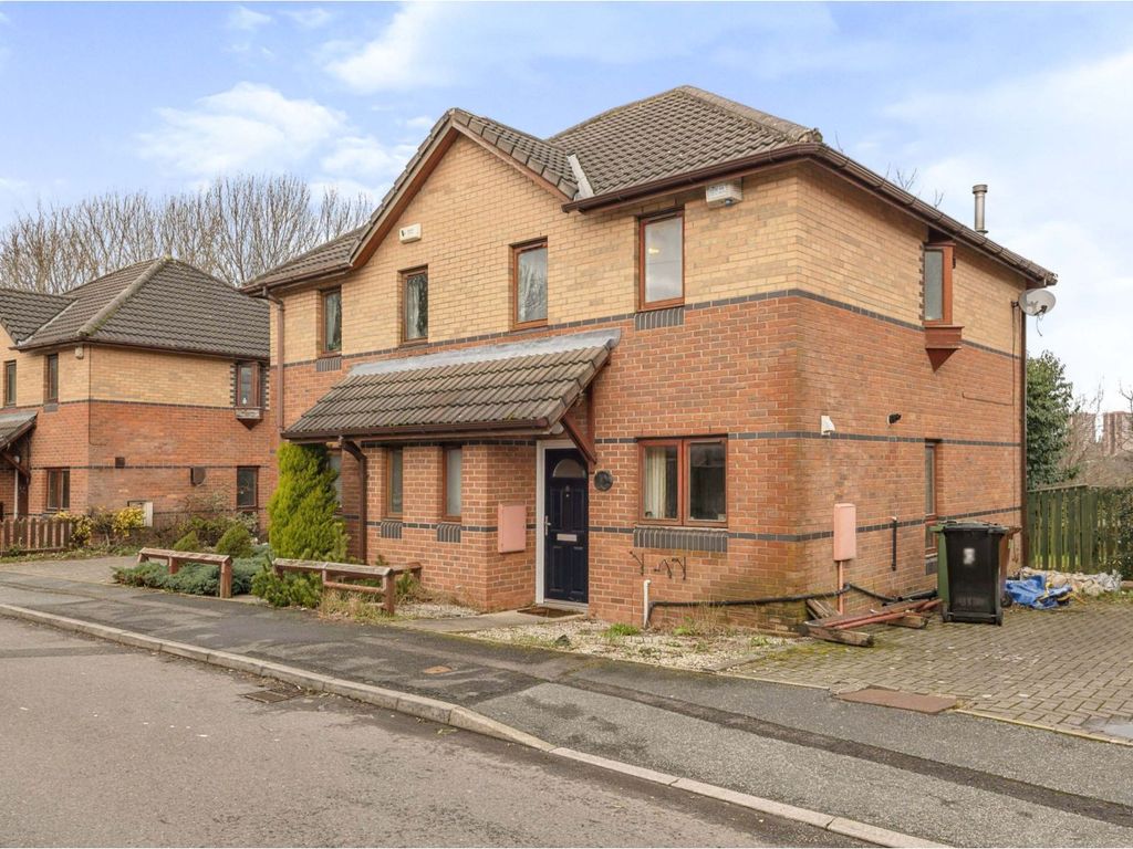 3 bed semidetached house for sale in Stonecliffe Drive, Leeds LS12