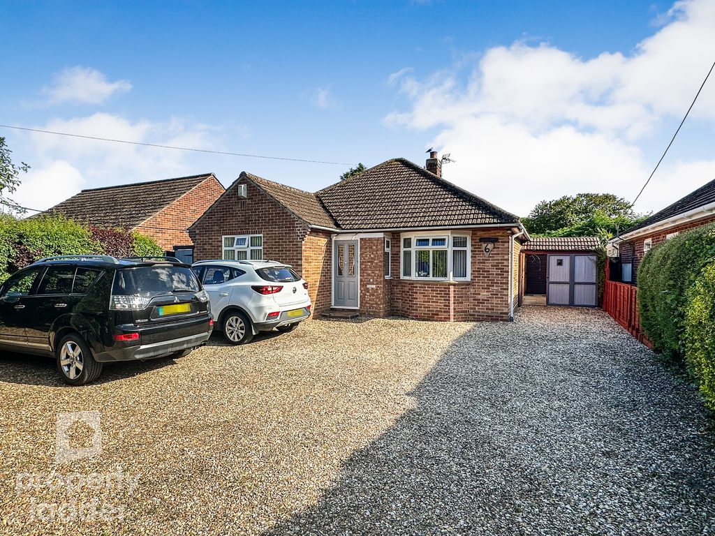4 bed detached bungalow for sale in Windmill Lane, Costessey, Norwich