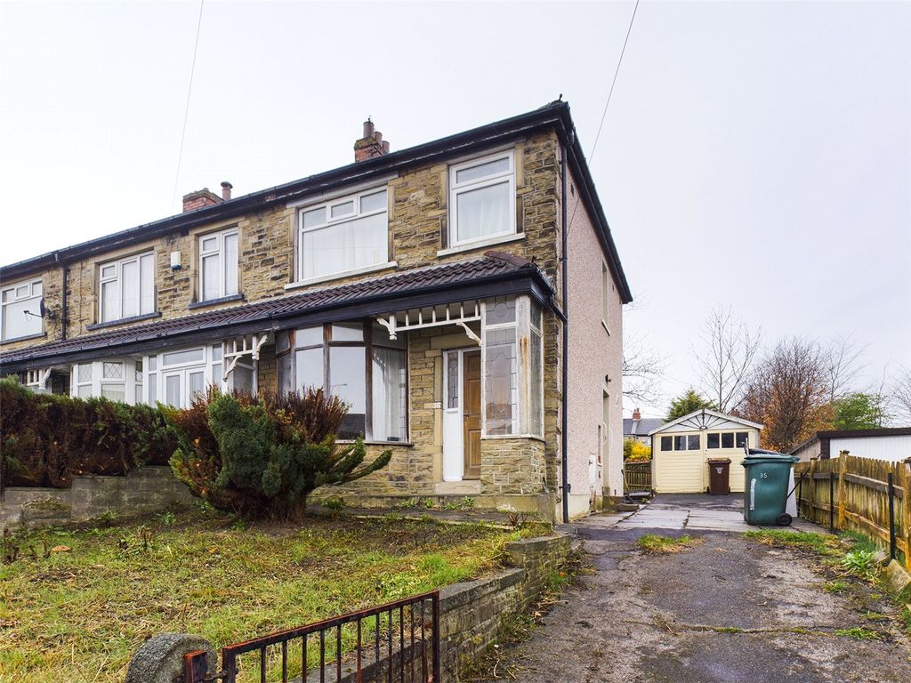 3 bed end terrace house for sale in Southmere Road, Bradford, West