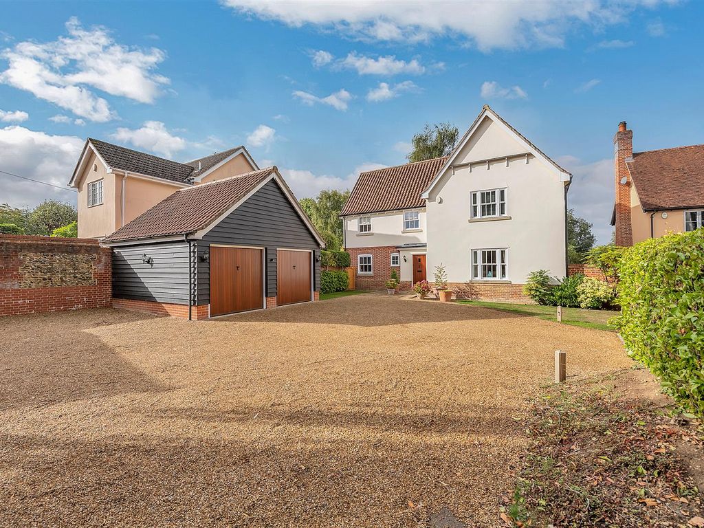 4 bed detached house for sale in School Meadow, Drinkstone, Bury St