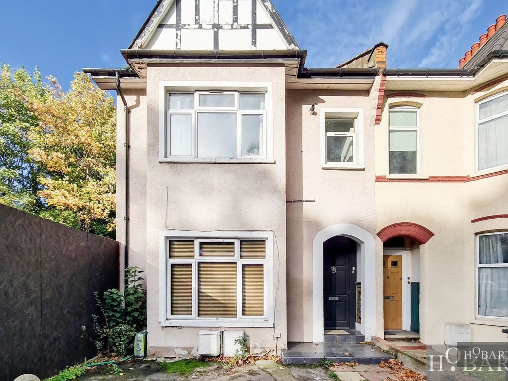 Station Road, Wood Green N22  