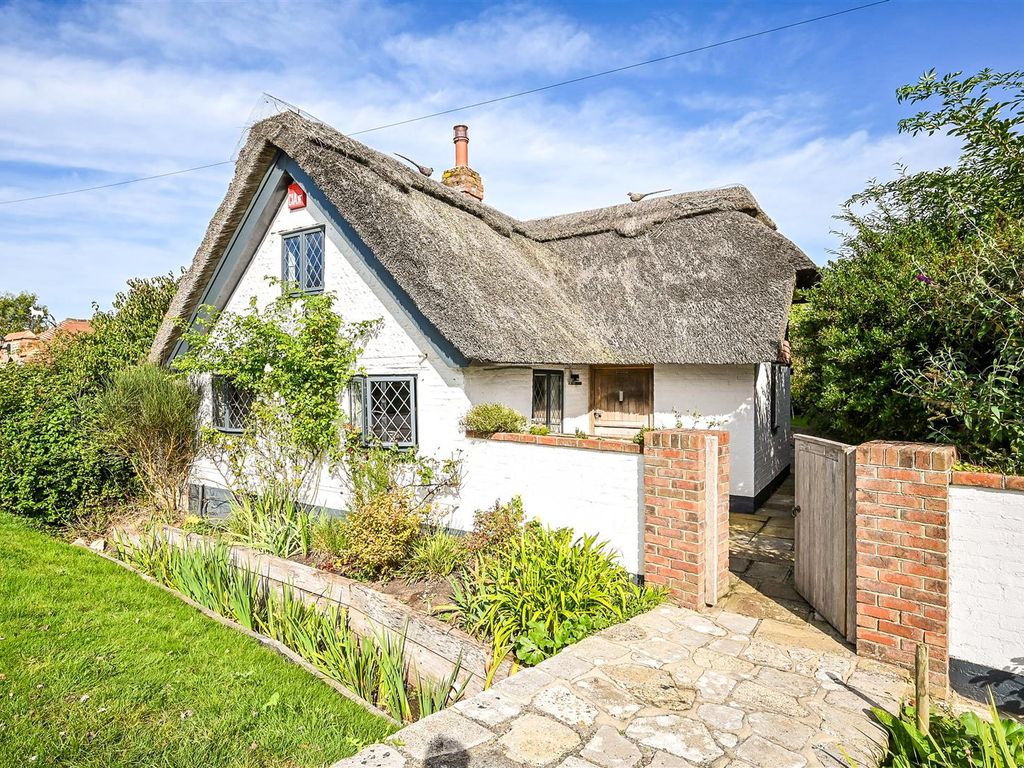 1 bed detached house for sale in Cakeham Road, West Wittering