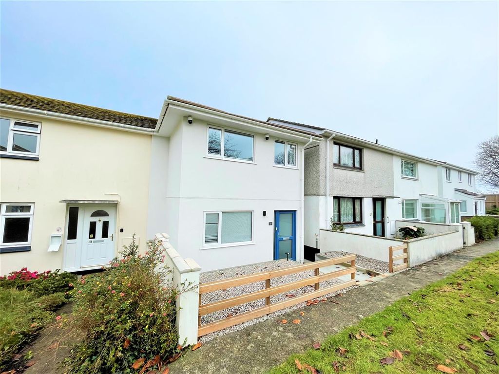 3 bed property for sale in Pendennis Road, Penzance TR18 Zoopla