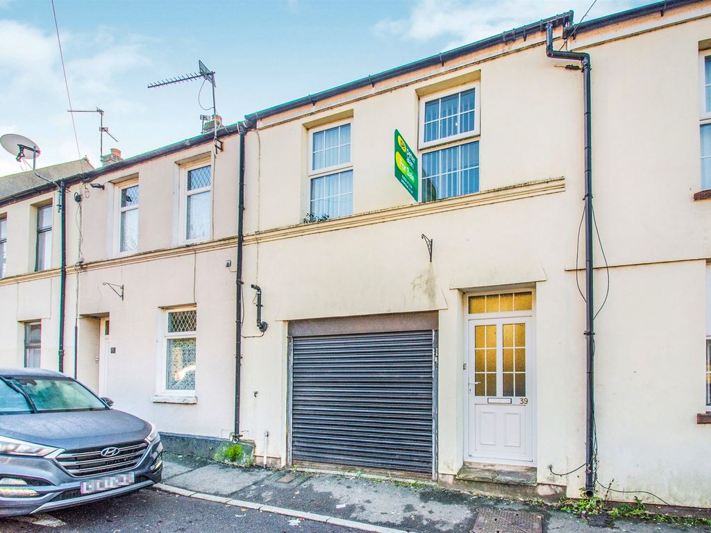 3 bed semidetached house for sale in Merthyr Road, Tongwynlais