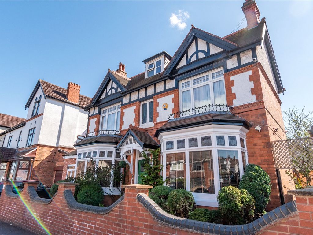5 bed detached house for sale in Woodlands Road, Sparkhill, Birmingham