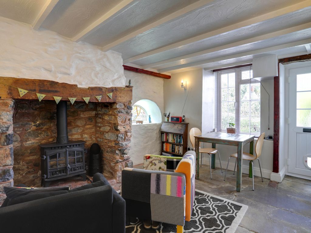 3 bed end terrace house for sale in Highweek Village, Newton Abbot TQ12