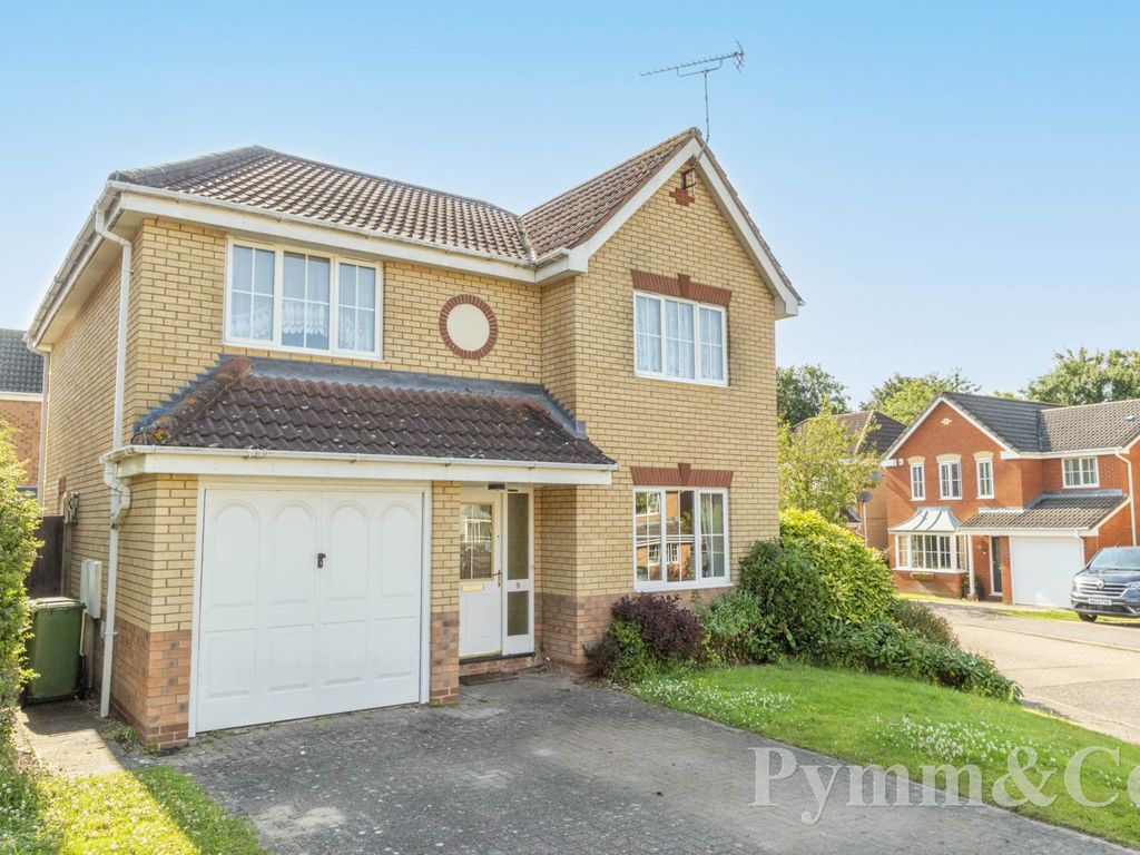 4 bed detached house for sale in Waller Close, Dussindale NR7, £350,000