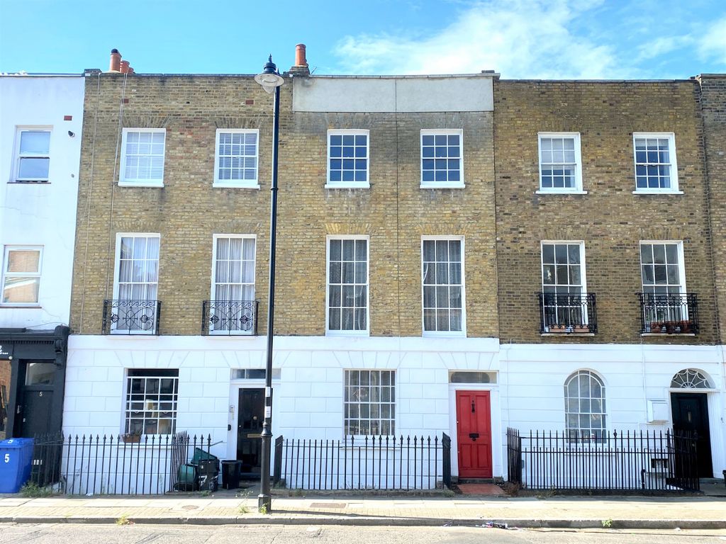 4 bed terraced house for sale in Copenhagen Street, London N1 Zoopla