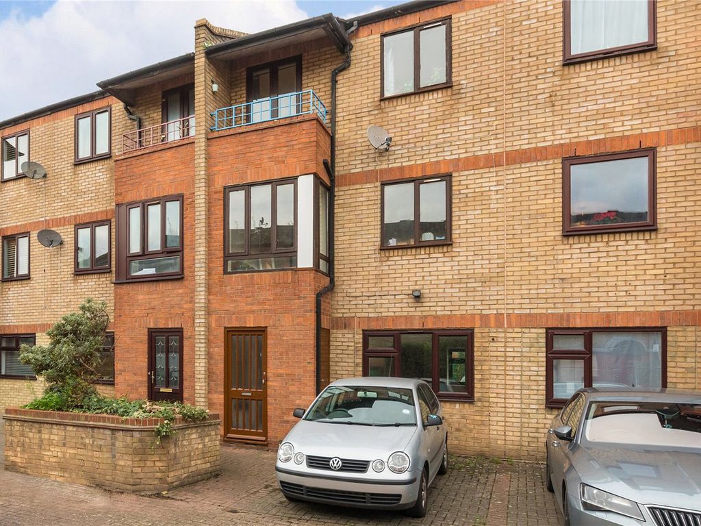 5 bed terraced house for sale in Caledonian Wharf, London E14 Zoopla