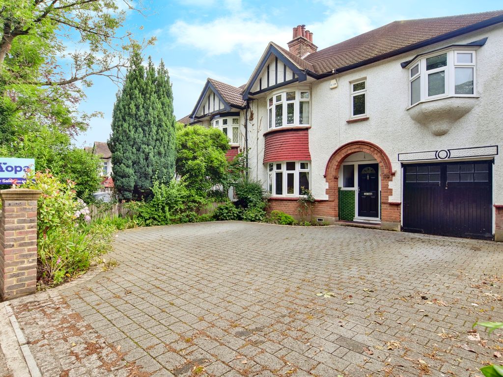 5 bed semidetached house for sale in Maidstone Road, Chatham ME4, £