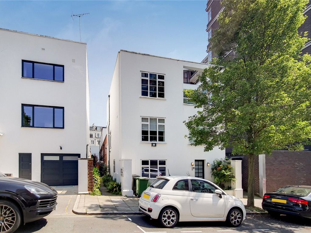 5 bed semidetached house for sale in Ormonde Court, St. Edmunds Close