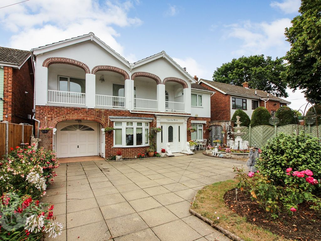 4 bed detached house for sale in The Street, Blofield, Norwich NR13 Zoopla