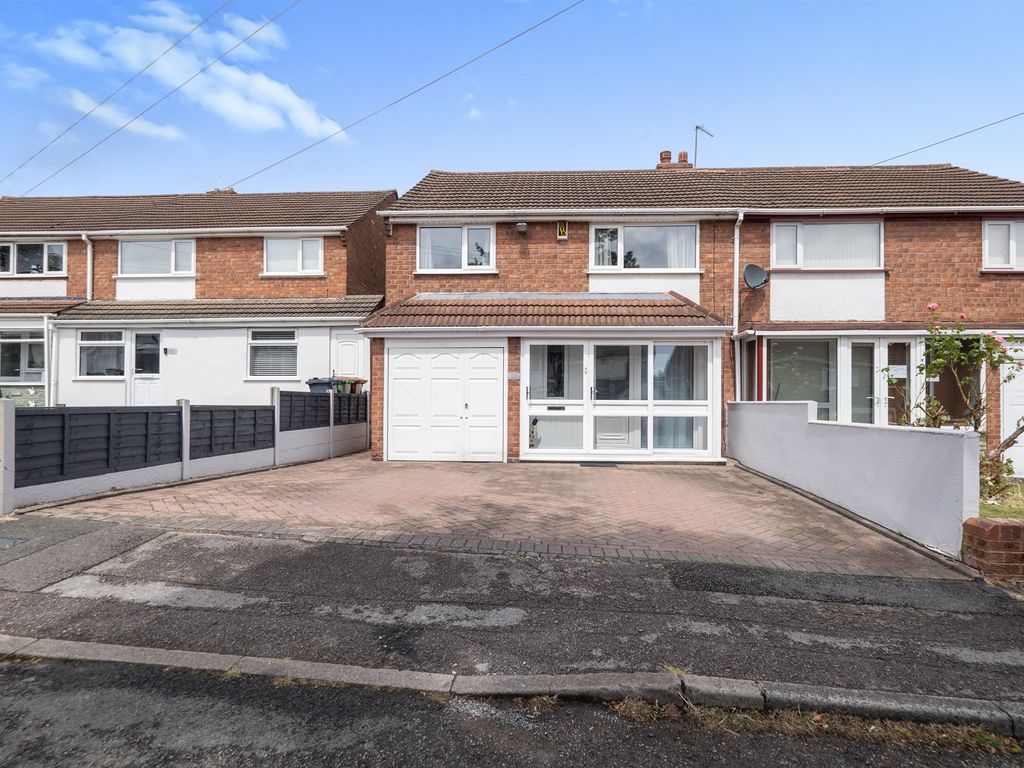 3 bed semidetached house for sale in Avenue, Great Barr