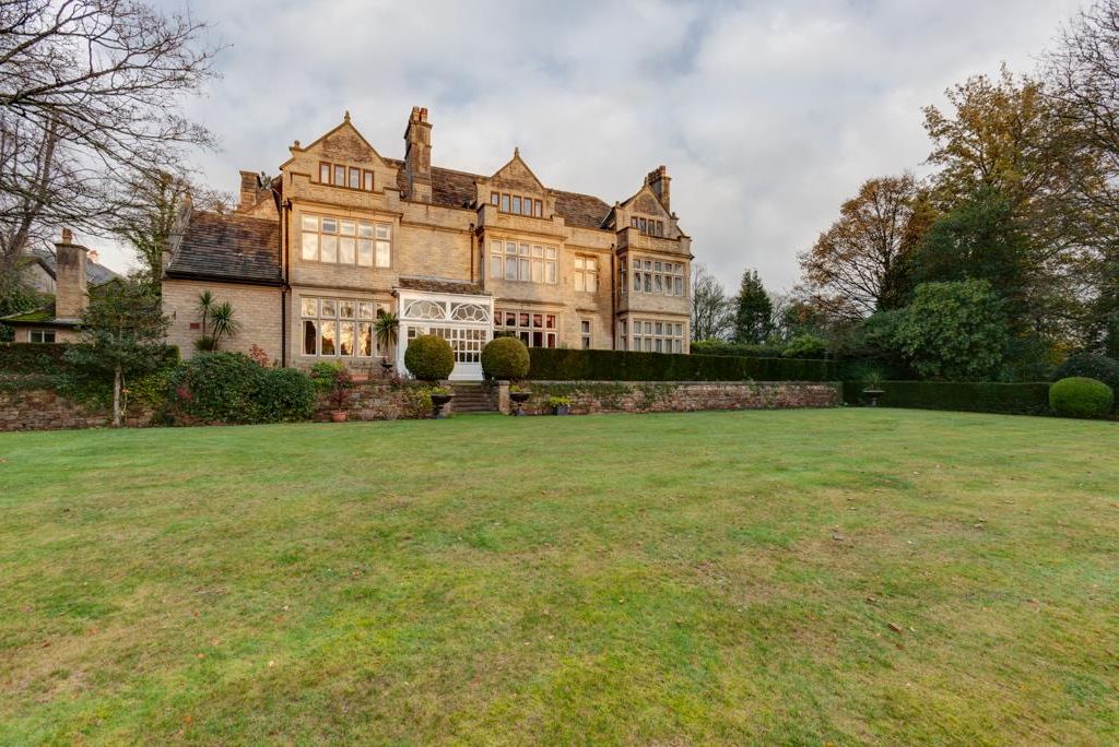 Snaithing Lane, Sheffield S10  