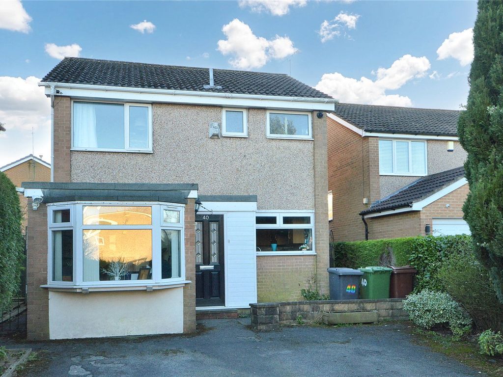 4 bed detached house for sale in Holt Park Crescent, Leeds LS16, £