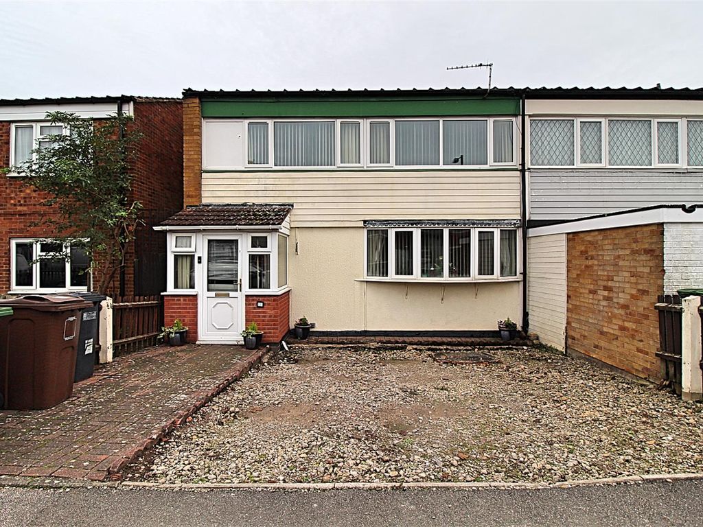 4 bed end terrace house for sale in Rathlin Croft, Smiths Wood