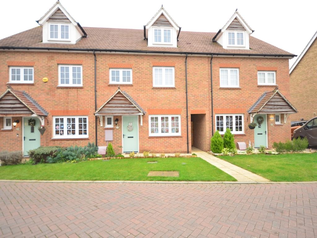 4 bed town house to rent in Albion Drive, Larkfield, Aylesford ME20