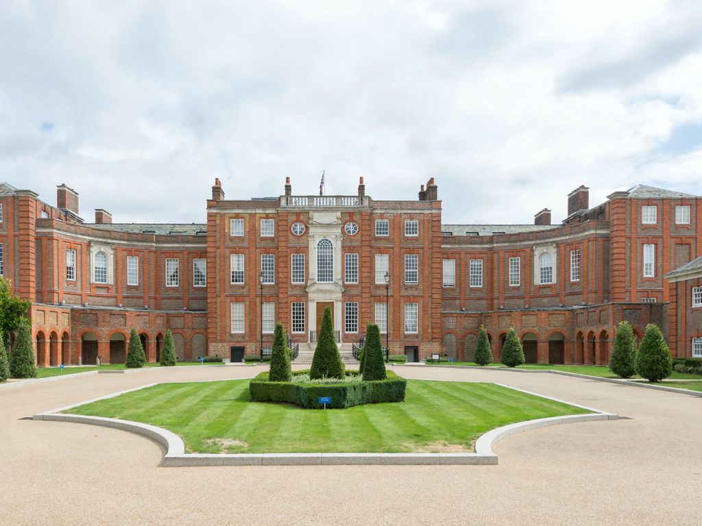 Vitali Close, Putney, London SW15