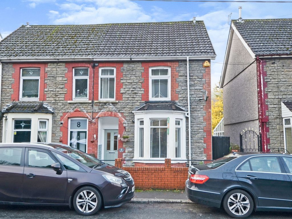 3 bed semidetached house for sale in Graig Y Fedw, Abertridwr