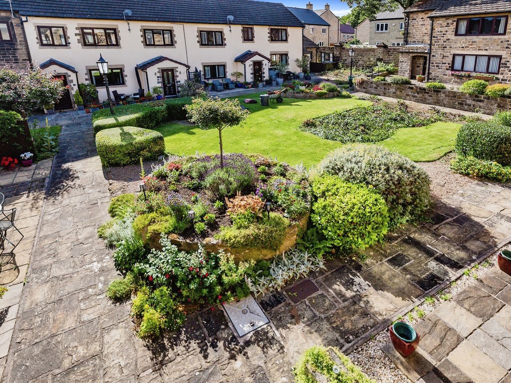 3 bed terraced house for sale in Ardsley Mews, Earlsmere Drive