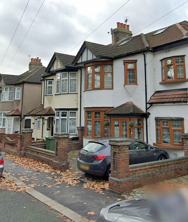 1 bed terraced house to rent in South Park Road, Ilford IG1 Zoopla